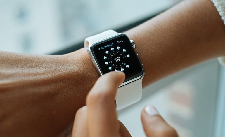  Hands on with the Apple Watch Series 4 to block users